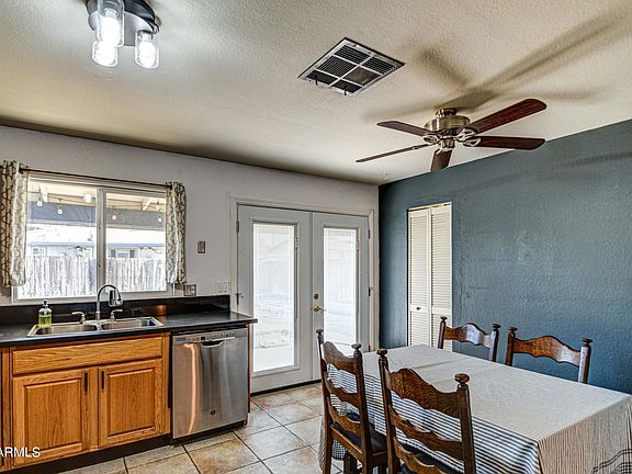 4th image of 1033 W WATSON Drive