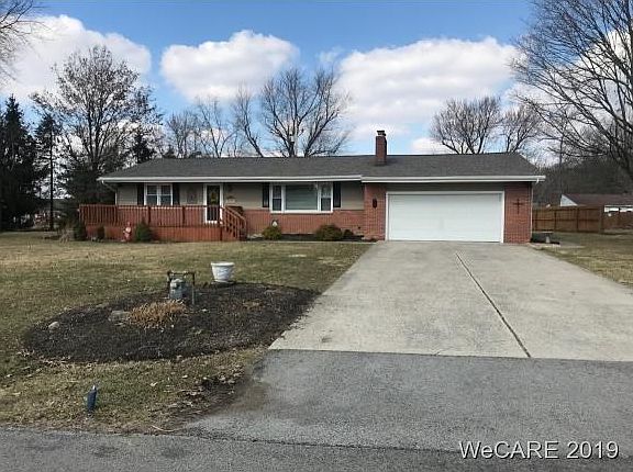 2nd image of 2070 Rosewood Ln