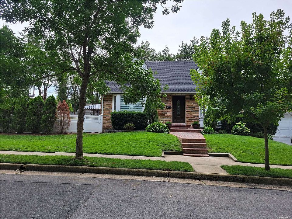 1st image of 67 Crandall Dr