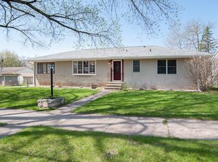 345 6th Ave N, Onalaska, WI 54650