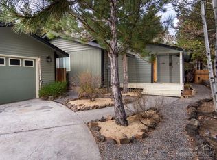 1850 SW Forest Ridge Ave, Bend, OR 97702