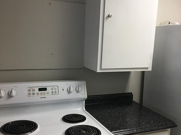 Reverse angle of Kitchen