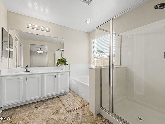5th image of 1384 E MAYFIELD Drive