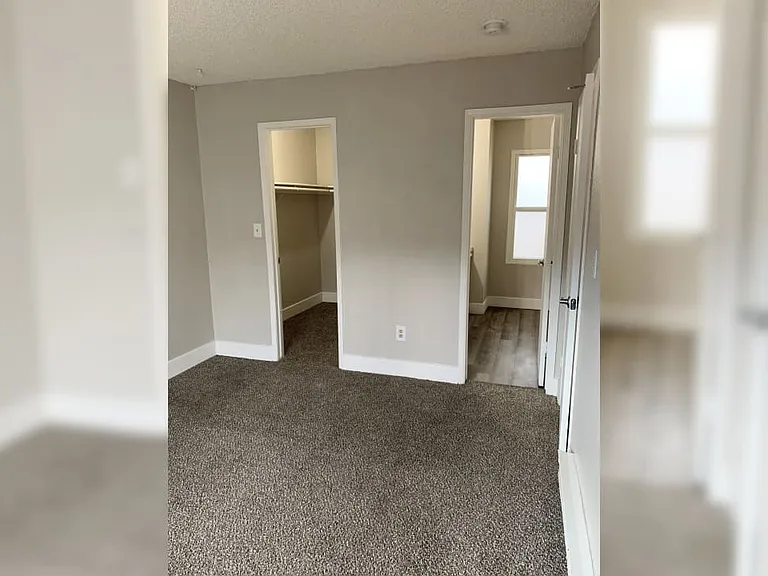 Sierra Woods Apartments — Photo 32