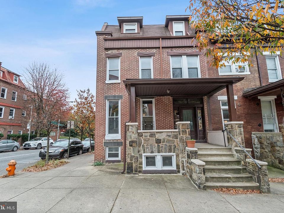1st image of 109 E 33rd St