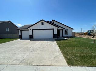 10970 Parachute Ct, Caldwell, ID 83605