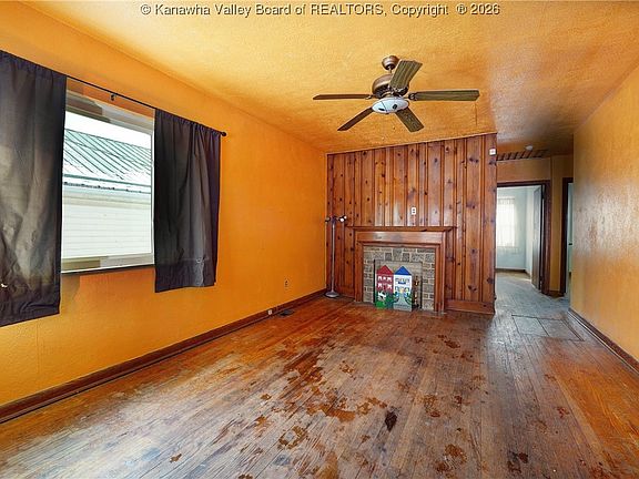 5th image of 2617 6th Ave