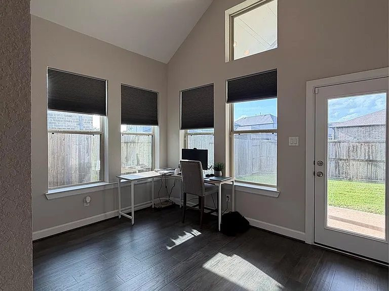 10719 Pleasant View Dr — Photo 10