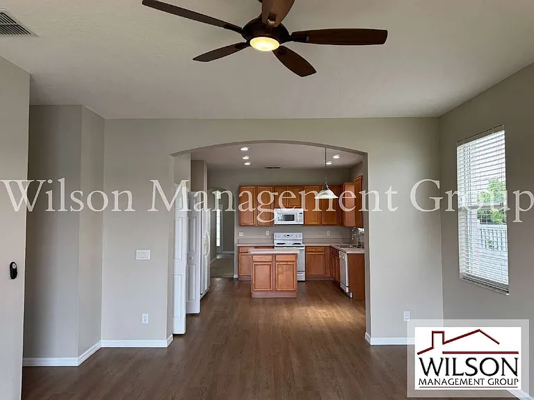 5004 Adair Oak Dr — Photo 15