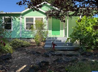 313 N 17th St, Philomath, OR 97370
