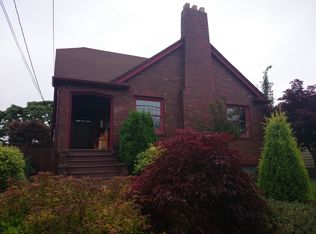 3242 28th Ave W, Seattle, WA 98199