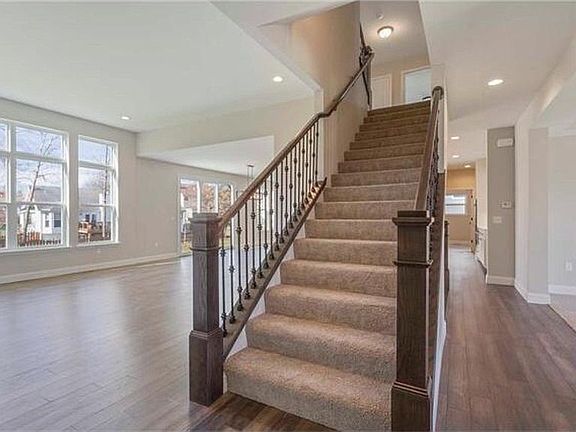 4th image of 799 Wilbie Ct