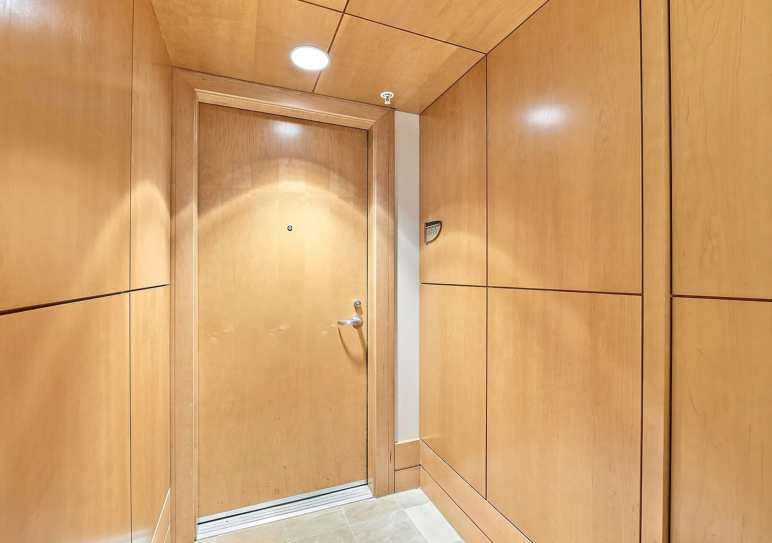 2Bd/1.75Ba Bellevue Condo — Photo 2