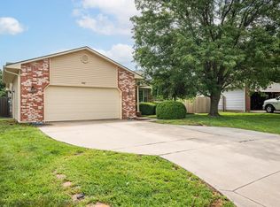 4432 N Mission Rd, Wichita, KS 67226