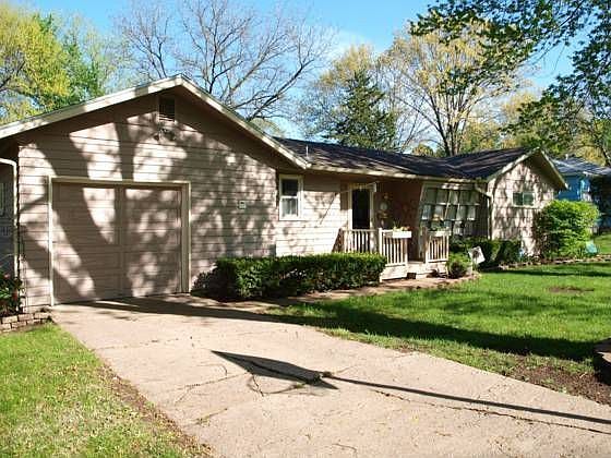 1st image of 10425 Richmond Dr