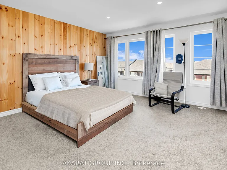 61 Soho St #68 — Photo 26