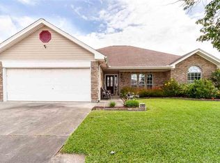 2802 Oak W, Nederland, TX 77627