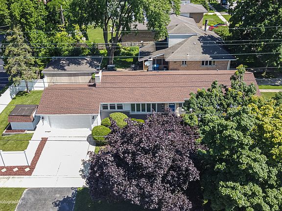 3rd image of 9840 Warren Ave
