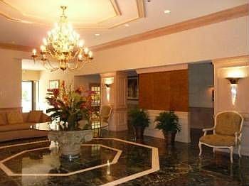 5th image of 20225 NE 34th Ct APT 319