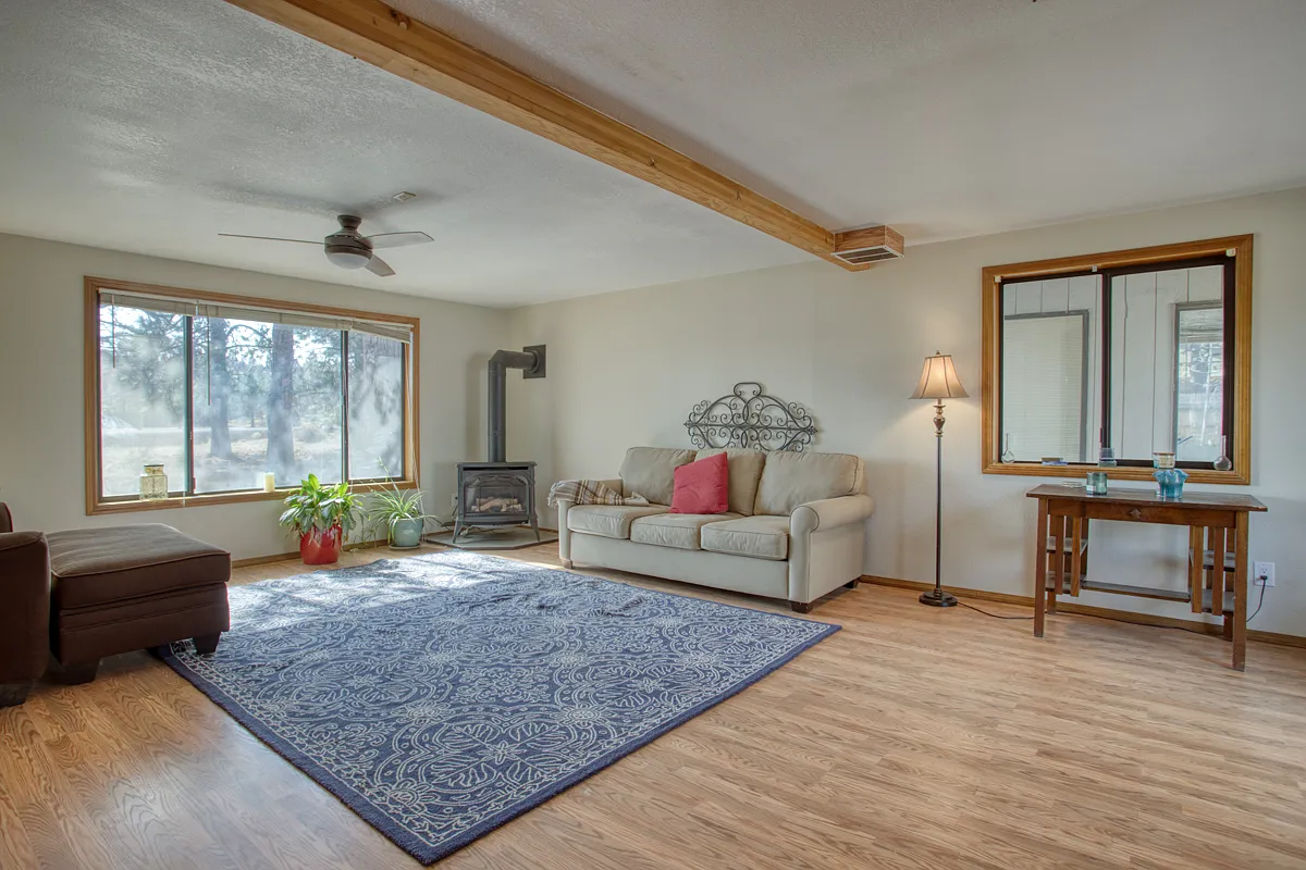 Studio, 400 sqft, $990 — Photo 3
