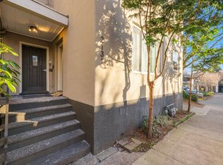 2131 NW Davis St APT 4, Portland, OR 97210