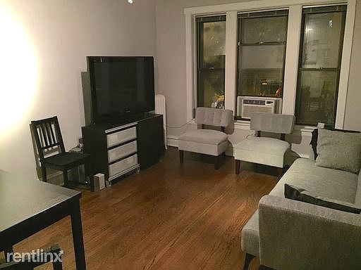 2nd image of 2604 N Burling St