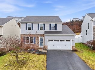 217 Heritage Dr, Oakdale, PA 15071