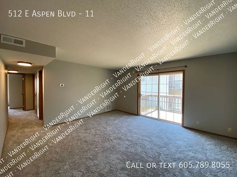 512 E Aspen Blvd #11 — Photo 1