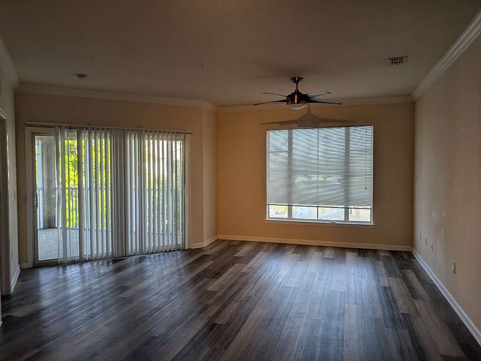 1st image of 8290 Gate Pkwy #1015