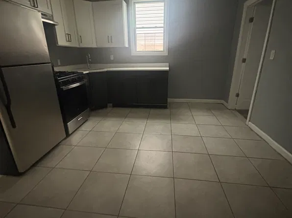 341 S 10th St Floor 2, Newark, NJ 07103