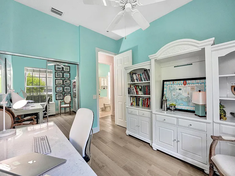 2697 James River Rd — Photo 18