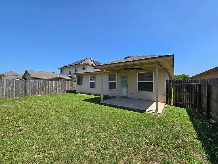 4604 Black Forest Ln — Photo 28