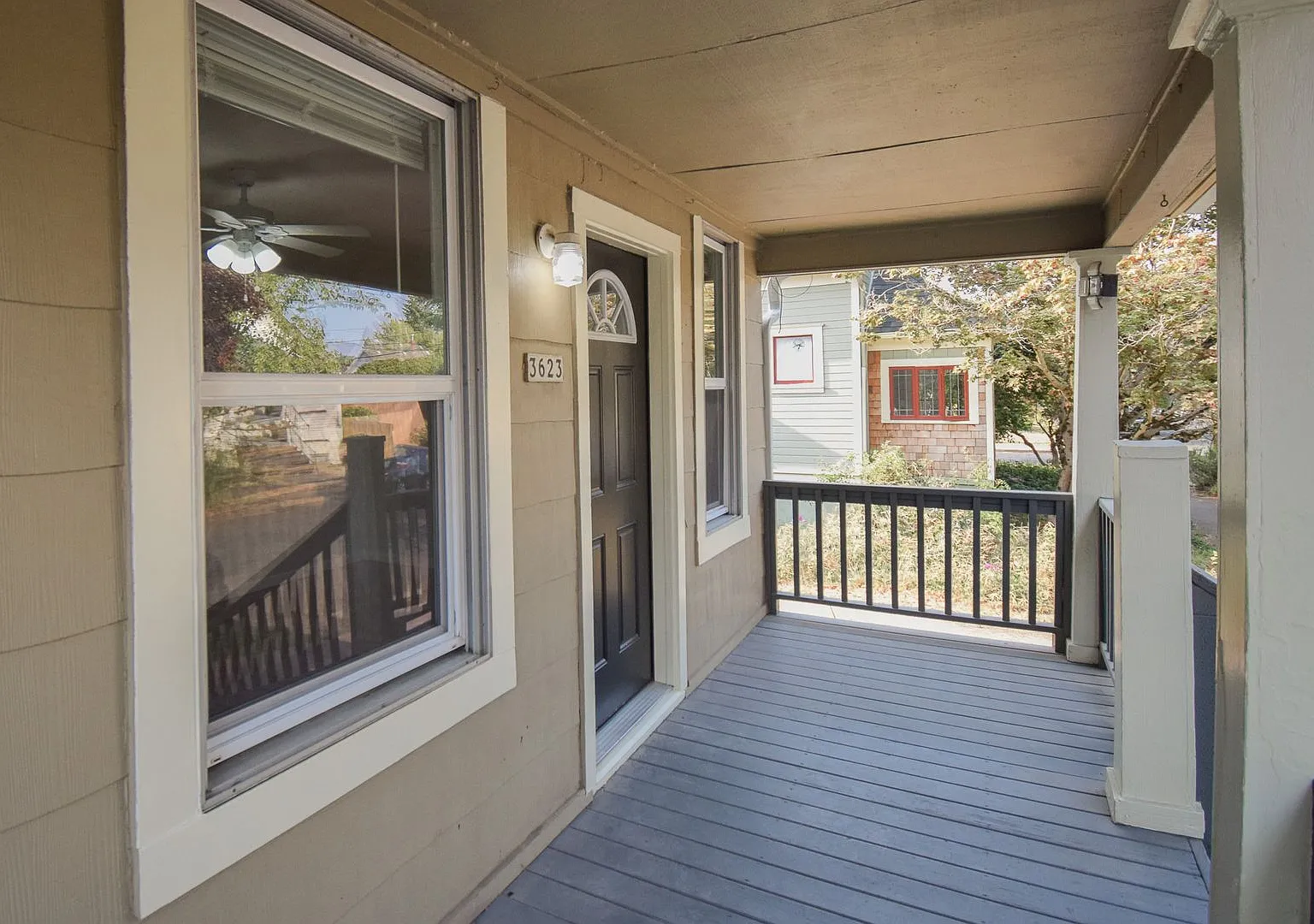 3 Bedroom 1 Bath Home with Bonus Room, located in the Irvington Neighborhood! — Photo 3