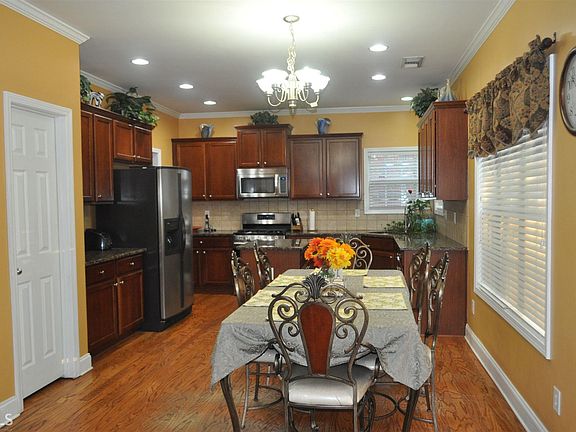 5th image of 969 Yancey Ct