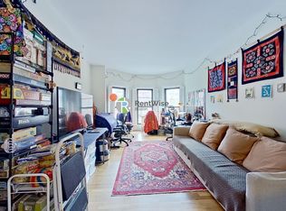 528 Beacon St #18, Boston, MA 02215