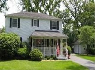 314 Luthin Rd, Oak Brook, IL 60523