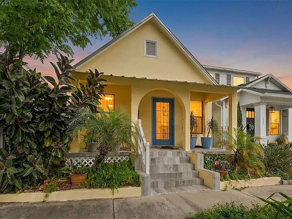 4th image of 2339 W Walnut St