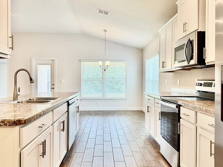 633 W Rexford Dr — Photo 5