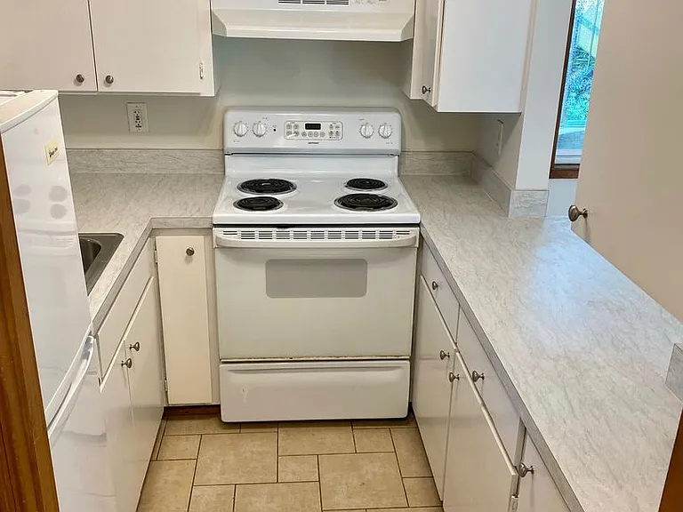 830 W 5th SAG830 — Photo 5