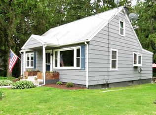 559 Creek Rd, Poughkeepsie, NY 12601