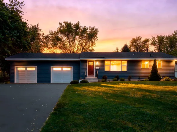 942 7th Ave E, Shakopee, MN 55379