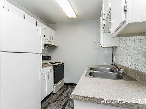 2nd image of 849 S Union Blvd #6