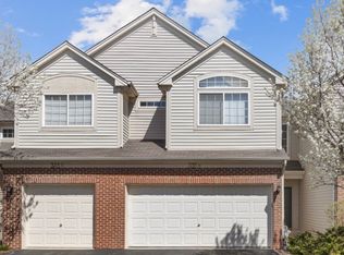335 Thornwood Way Unit D, South Elgin, IL 60177