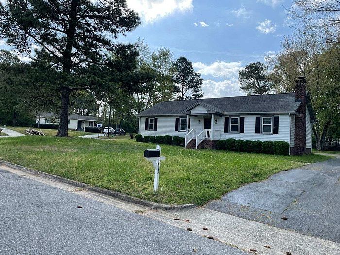 1st image of 1413 Treetop Ln