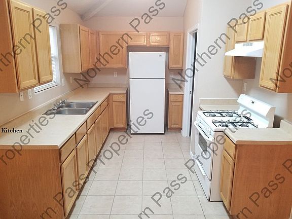 2nd image of 8931 Herbert St