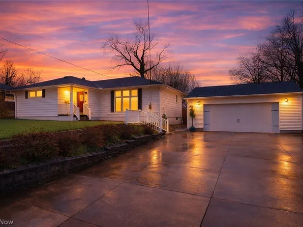 366 Lansing Rd, Akron, OH 44312