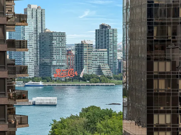 301 East 48th Street 17G image 9 of 10