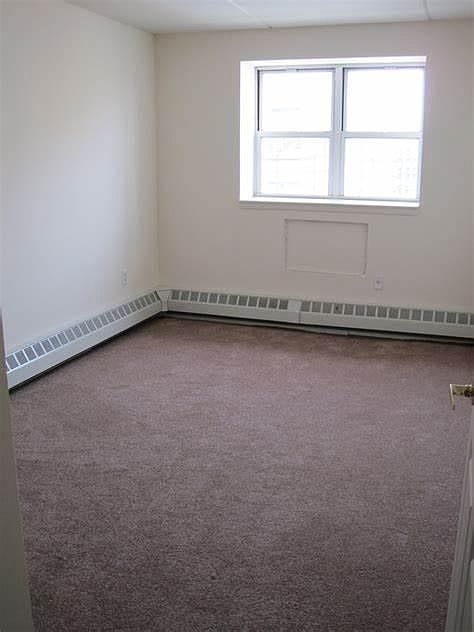 2nd image of 1324 Ogden Ave APT 3G