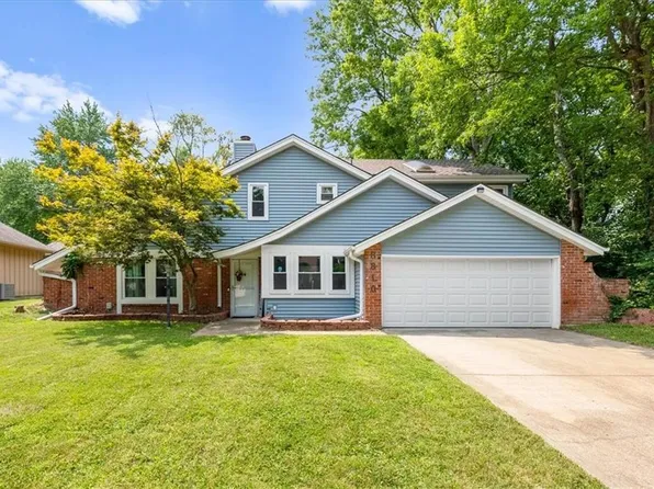 8810 Ditzler Ave, Kansas City, MO 64138