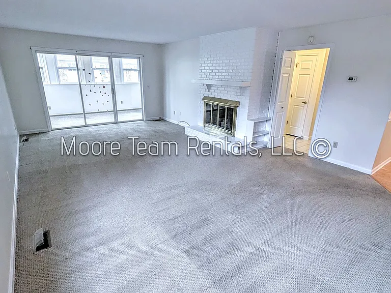 471 Britton Creek Dr — Photo 5
